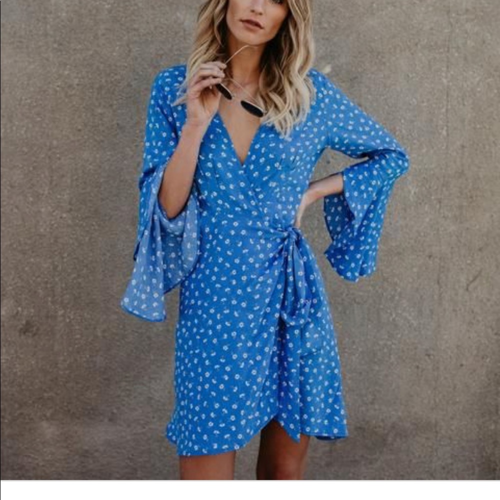 Vici Bell Sleeved Wrap Dress